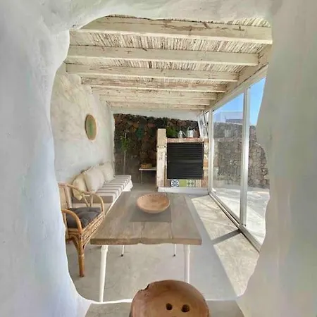 Casa Kira, * Macher