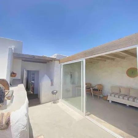 Casa Kira, Macher